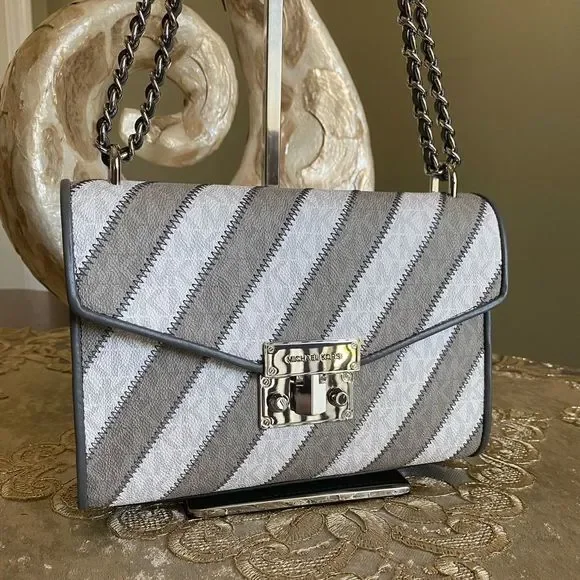 Michael Kors MD shoulder bag - Picture 3 of 10